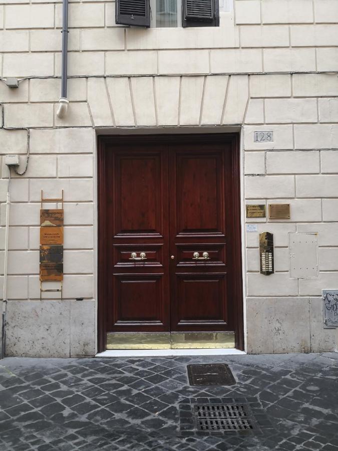 Frattina Ff Italian Pensión Roma